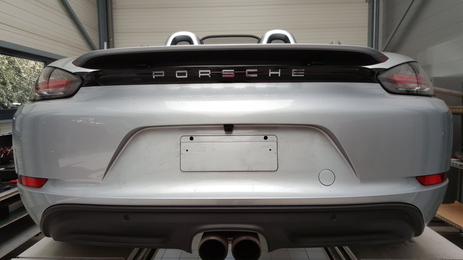 Camera Bijplaatsen op Porsche Boxster 